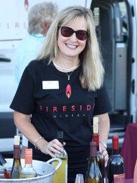 Cedar Rapids Downtown Farmers Market Vendor Fireside Winery