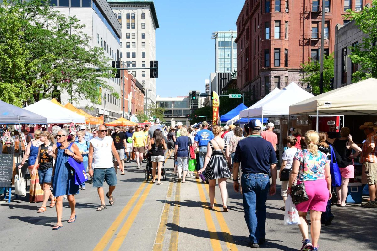 Cedar Rapids Downtown Farmers Market in Cedar Rapids Iowa