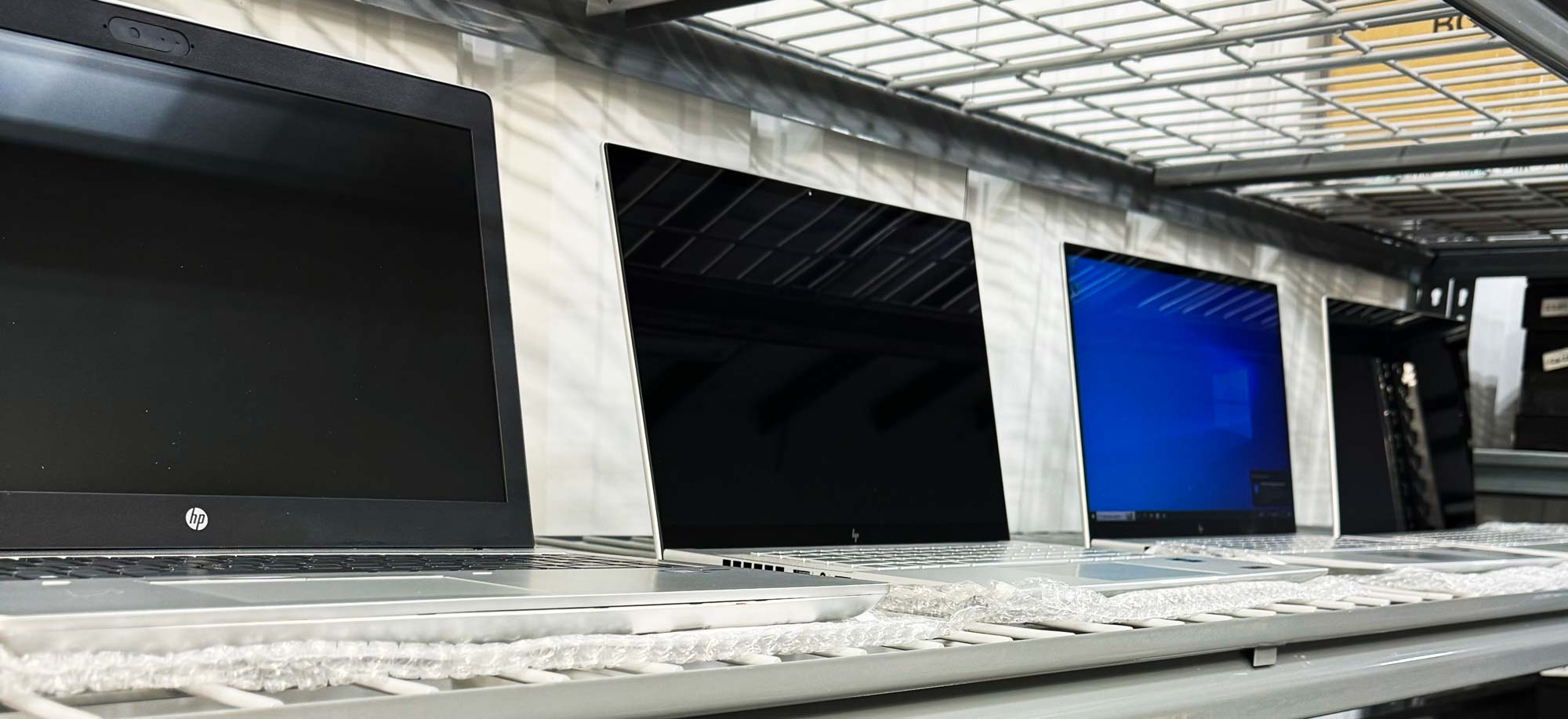 SmartphonesPLUS computers on display